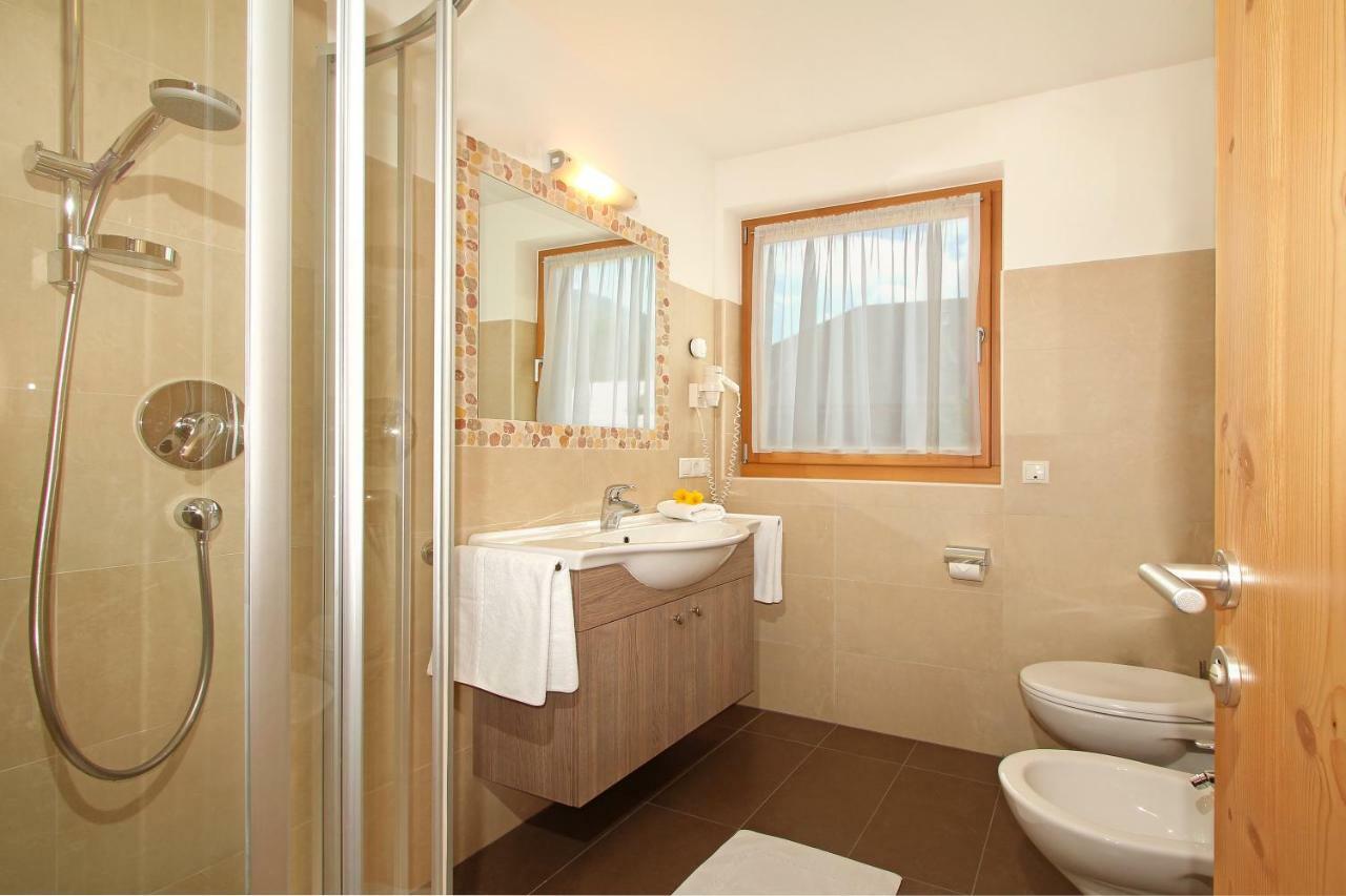 Ferienwohnung Mair Am Bach ブルーニコ エクステリア 写真