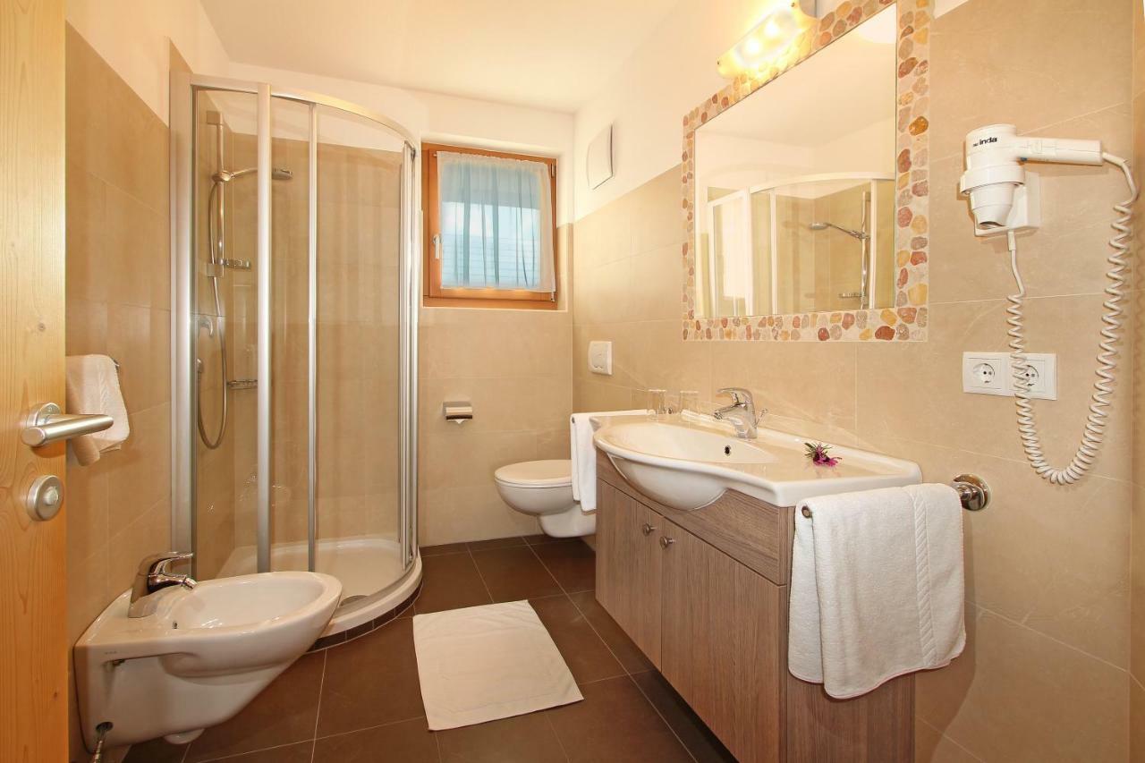 Ferienwohnung Mair Am Bach ブルーニコ エクステリア 写真