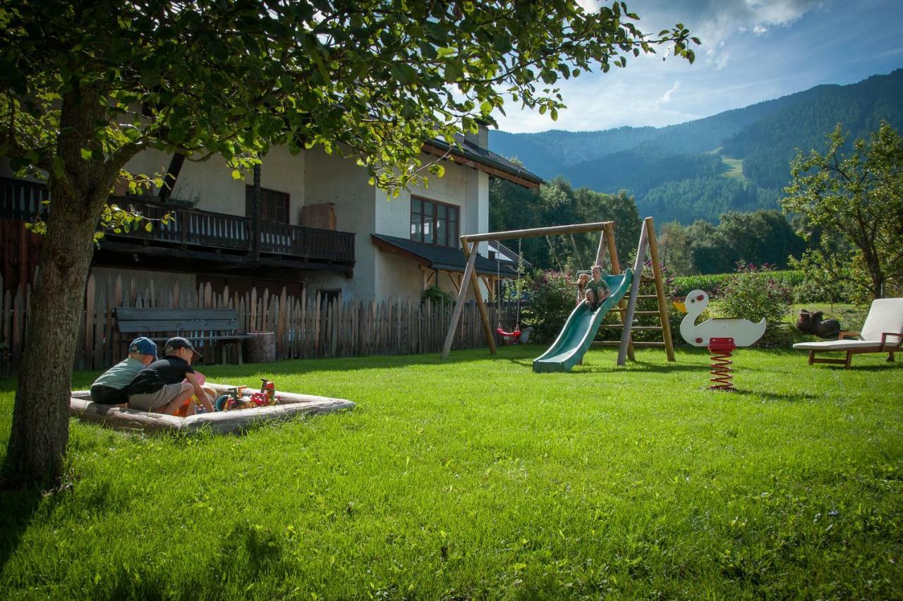 Ferienwohnung Mair Am Bach ブルーニコ エクステリア 写真